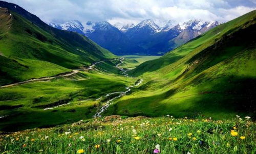 The most beautiful road in Xinjiang