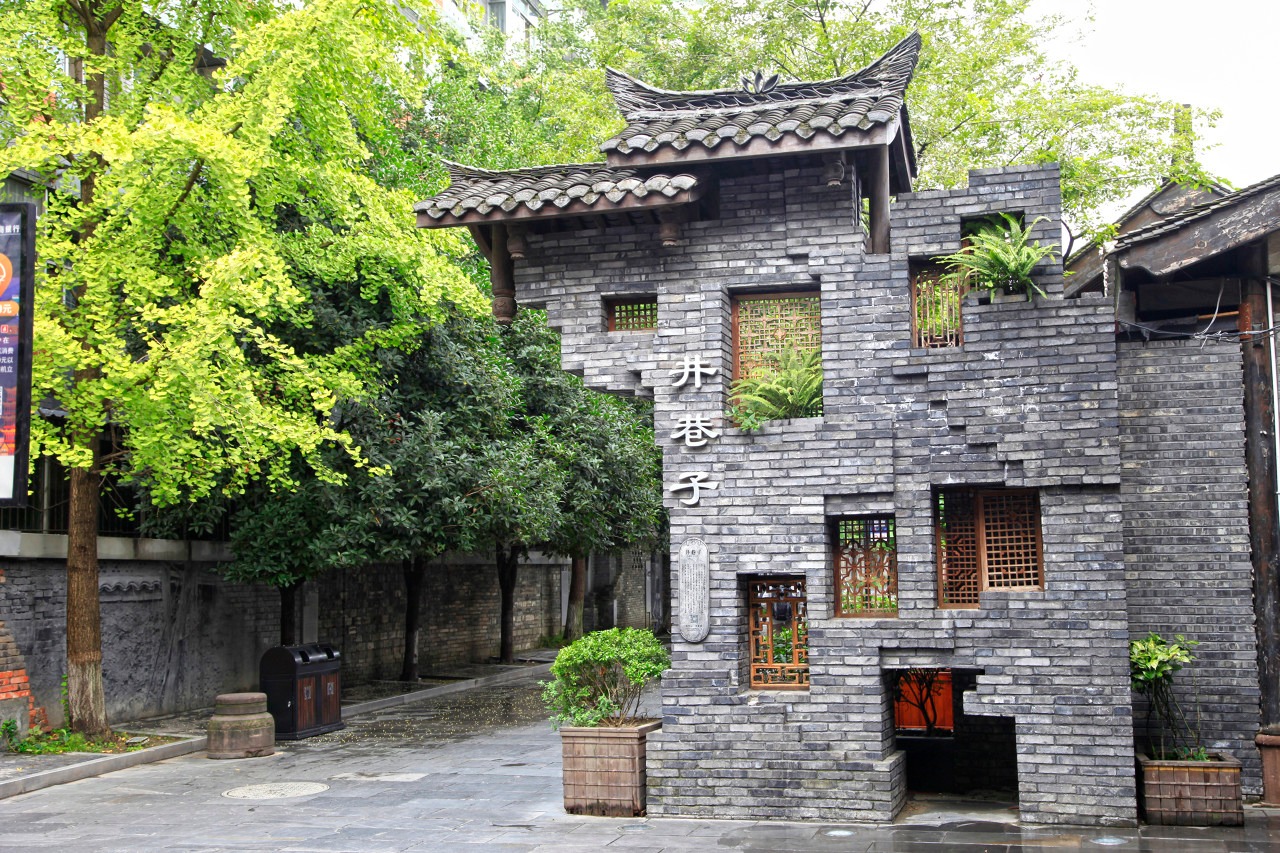 Kuanzhai Alleys Chengdu’s Most Vibrant Cultural Check-In Spot