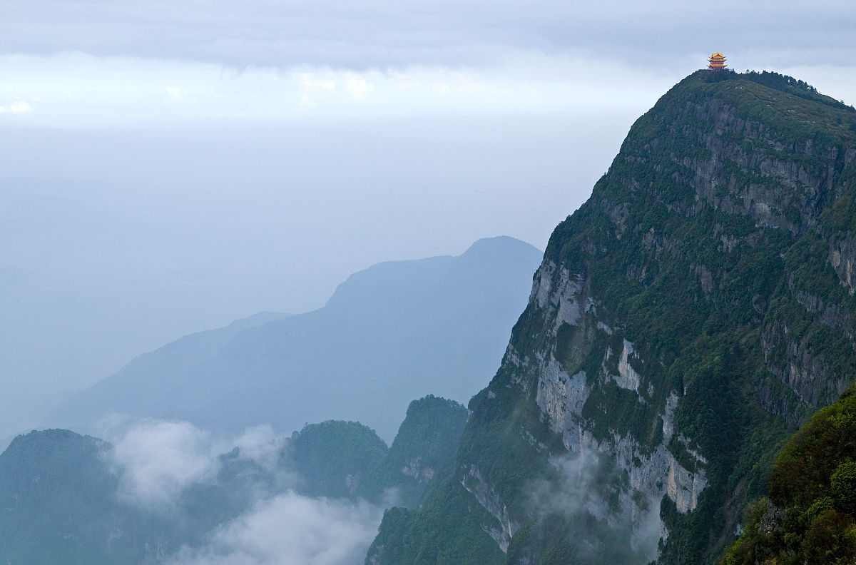 Mount Emei A Encounter of Soul and Scenery
